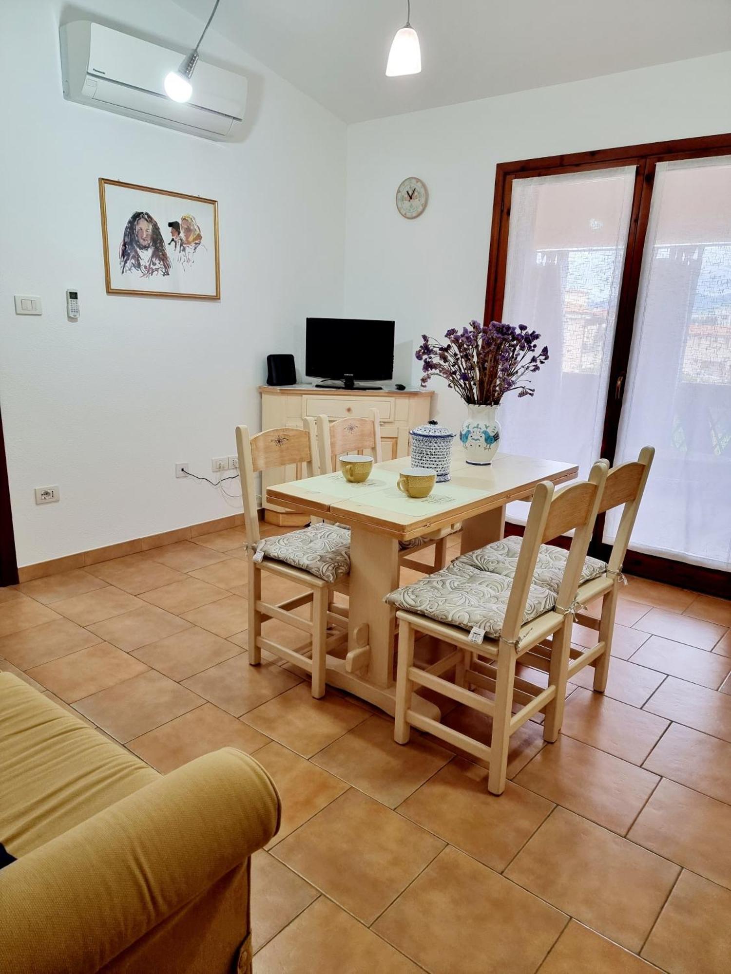 Apartmán La Casa Di Arly Olbia Exteriér fotografie